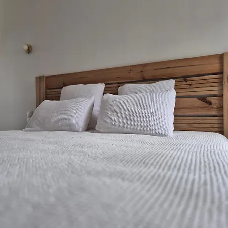 Les De Marcel Bed & Breakfast 3*
